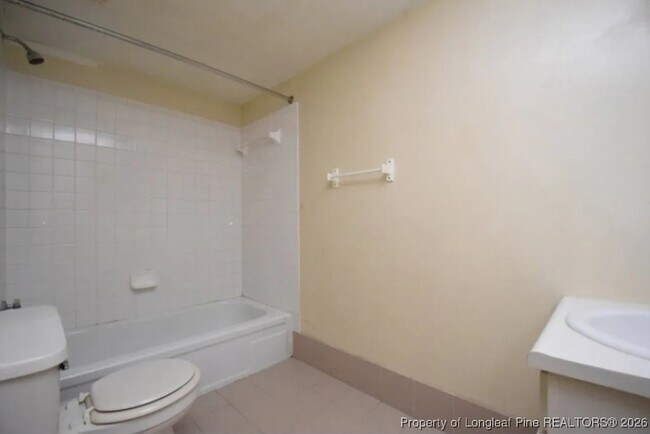 Building Photo - 629 Gable Ct