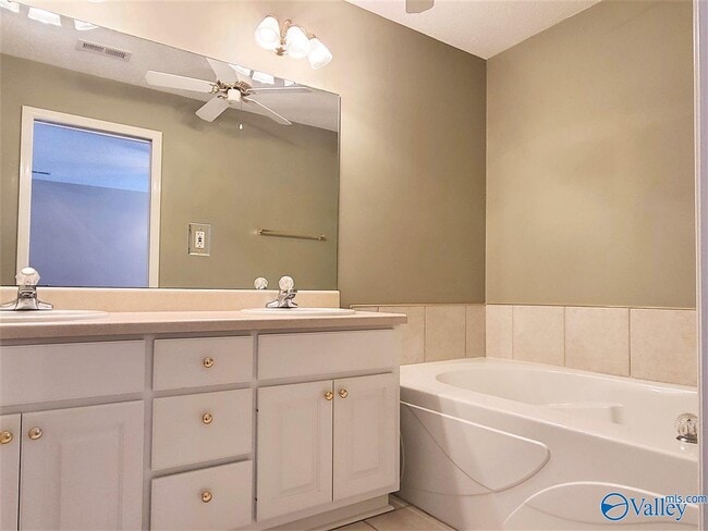 Building Photo - 5308 Frankford Dr SE