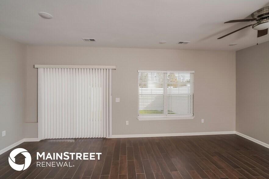 Building Photo - 2117 Paddle Wheel Dr