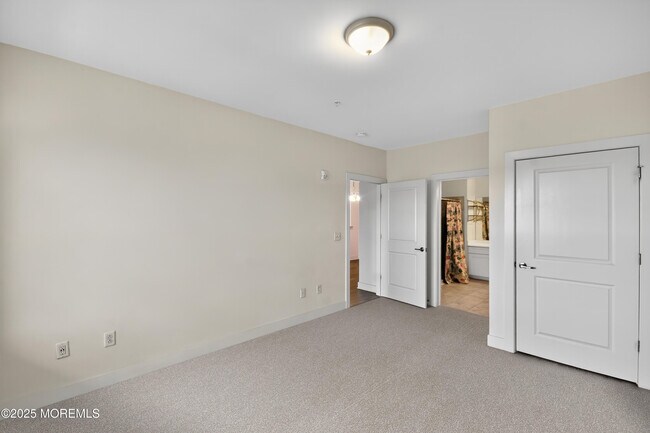 Building Photo - 626 Marion Ln