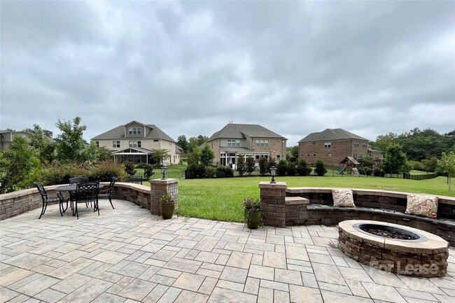 Building Photo - 1109 Gray Oak Ln