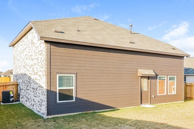 Building Photo - 472 San Miguel Crk Dr