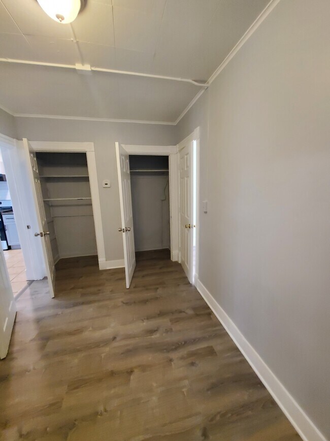 Building Photo - 85 Mill St