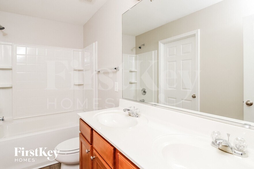 Building Photo - 6602 Championship Dr