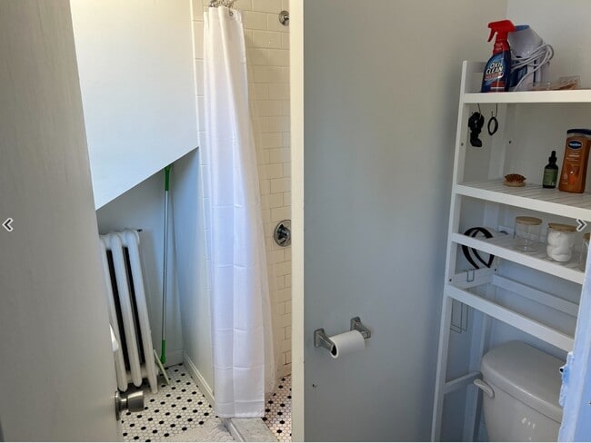 Building Photo - 107 Charles St