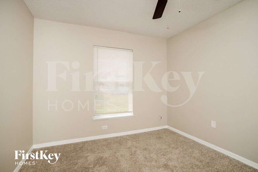 Building Photo - 626 Elbridge Dr