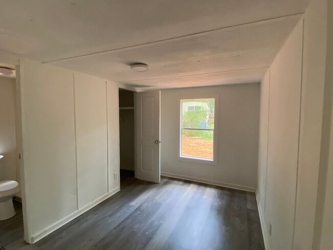 Building Photo - Newly remodeled home is located in Lancaster, SC 29720.