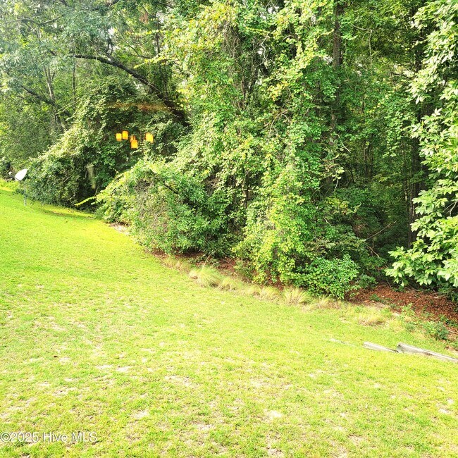 Building Photo - 25 Garden Villa Dr