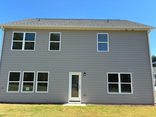 Building Photo - BRAND NEW SINGLE FAMILY HOME IN LOGANVILLE