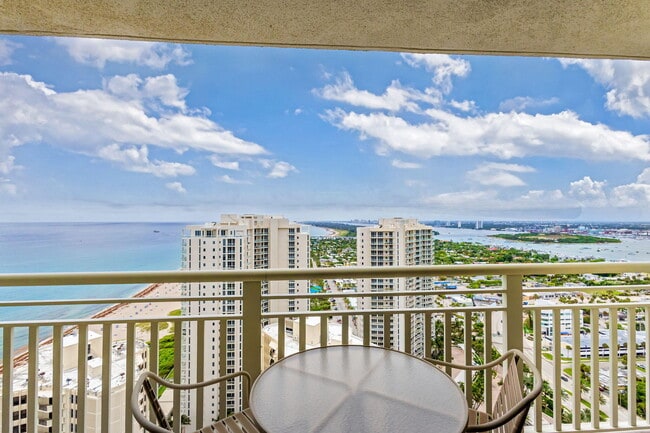 Building Photo - 3000 N Ocean Ave