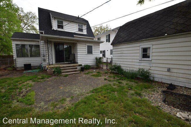 Building Photo - 2 br, 1 bath House - 1009 W. Grove