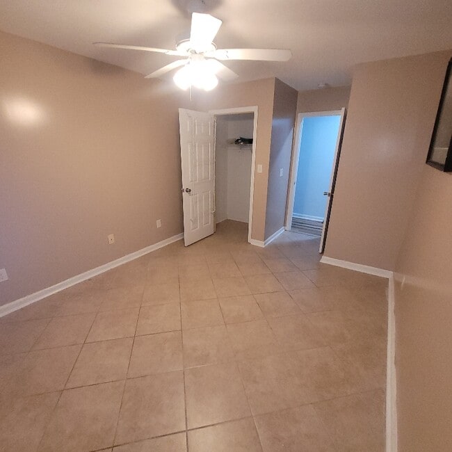 Building Photo - 1421 Turkey Ridge Rd