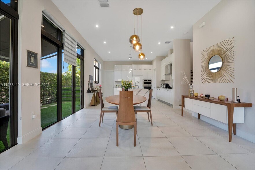 Building Photo - 8279 NW 43rd St