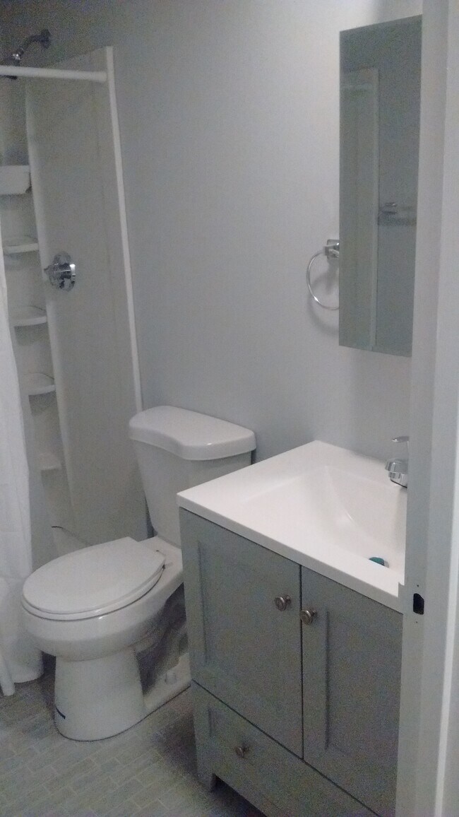 Building Photo - 1 silvestri circle