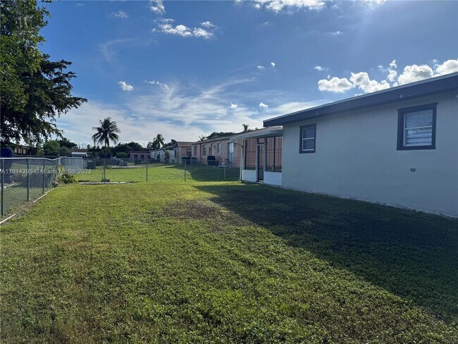 Building Photo - 22105 SW 113th Pl