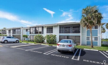 Building Photo - 9729 Hammocks Blvd