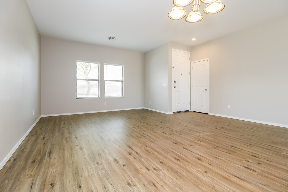 Building Photo - 6095 S 255th Dr