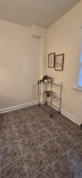 Building Photo - 6A N Beaumont Ave