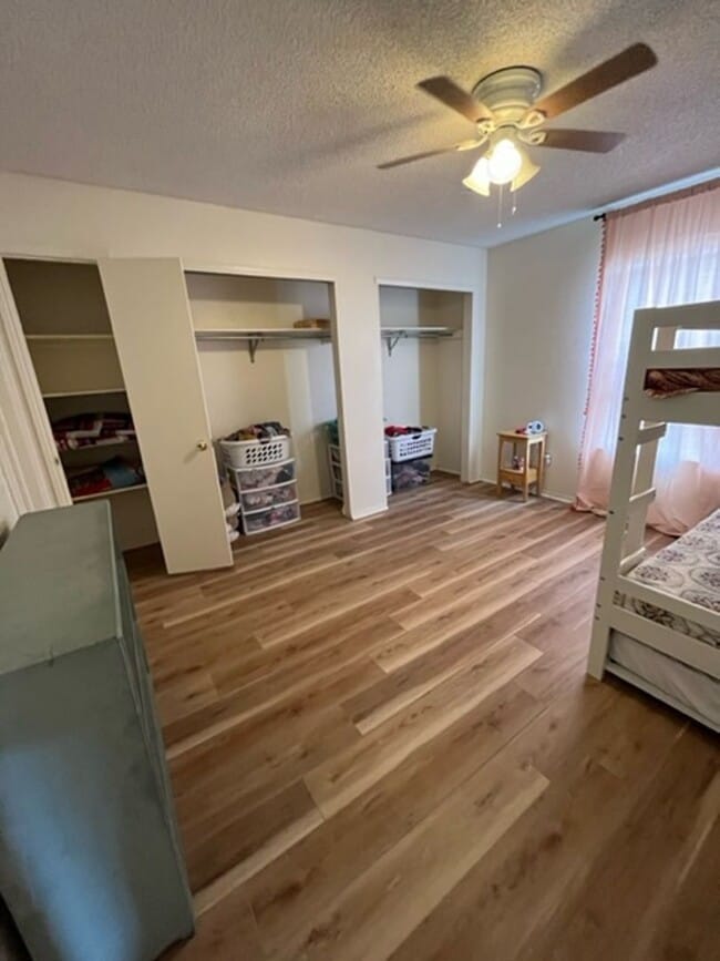Building Photo - Great 3 bedroom 2 bath home!
