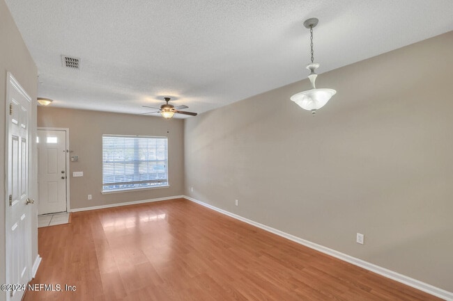 Building Photo - 12311 Kensington Lakes Dr