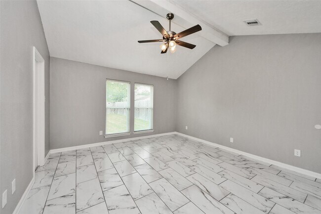 Building Photo - 15834 Fern Basin Dr