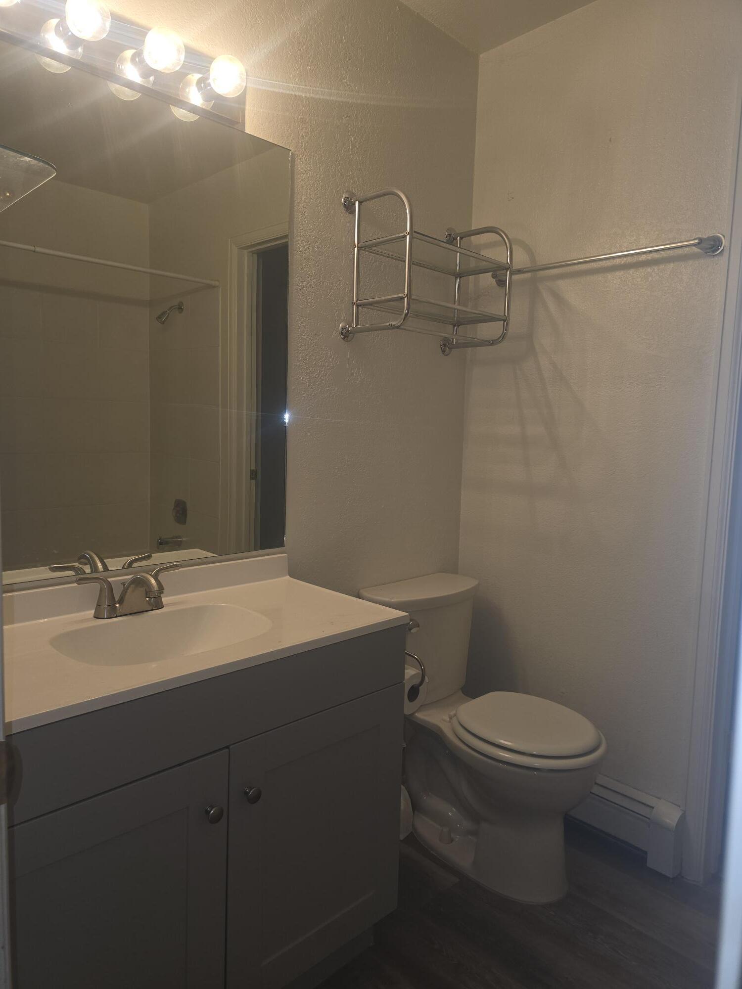 Building Photo - 3018 Bookcliff Ave