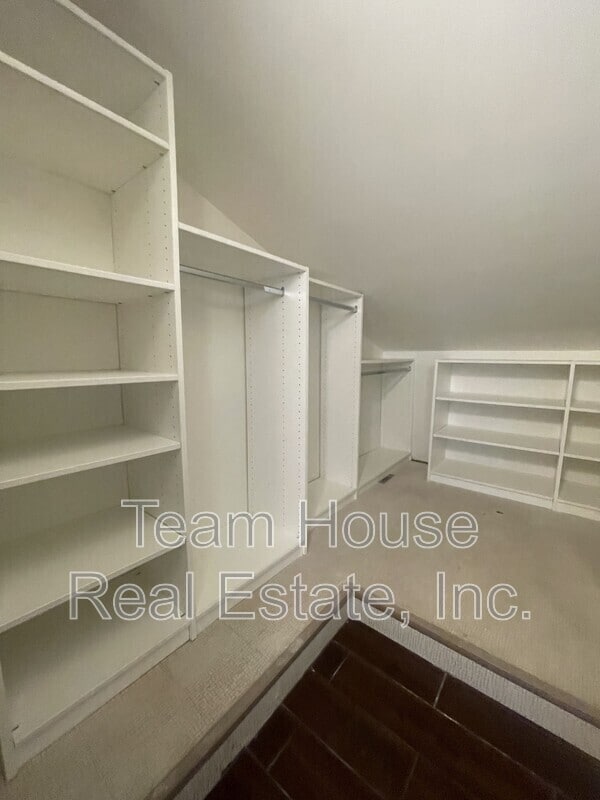 Building Photo - 23423 Vía Boscana