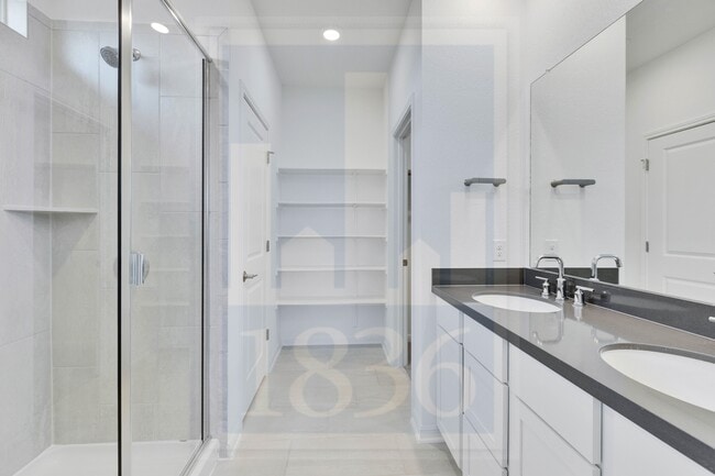 Building Photo - 837 Papaya Dr
