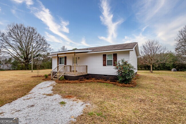 Building Photo - 1181 Glades Rd