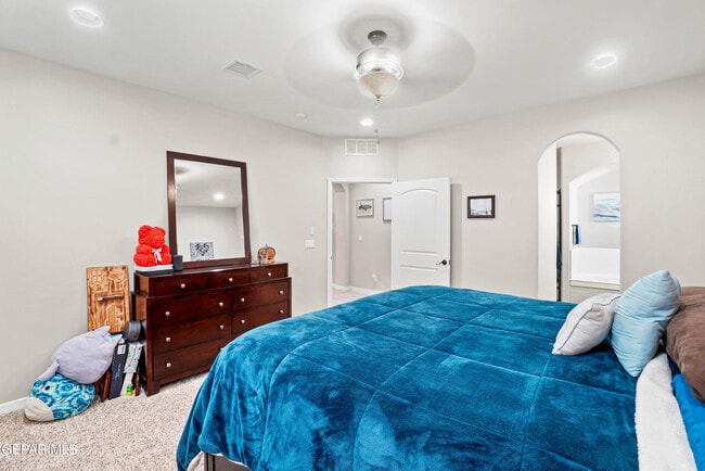 Building Photo - 14709 Tierra Garcia Dr