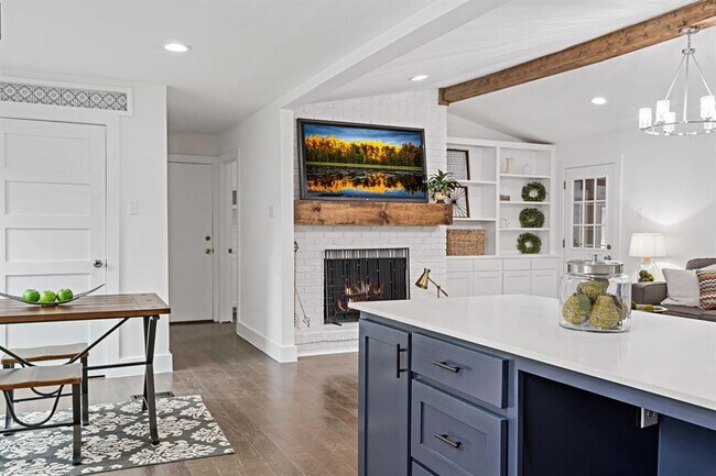 Building Photo - 11005 Carissa Dr