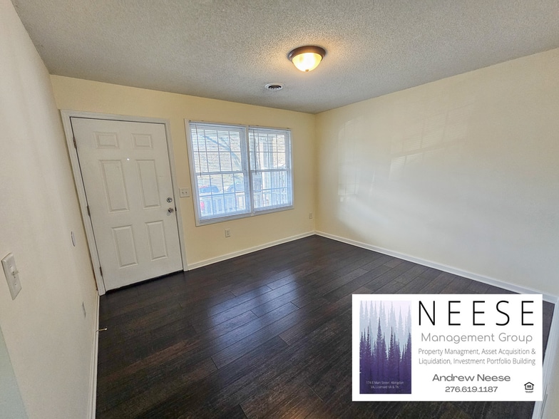 Building Photo - 640 Wyndale Rd