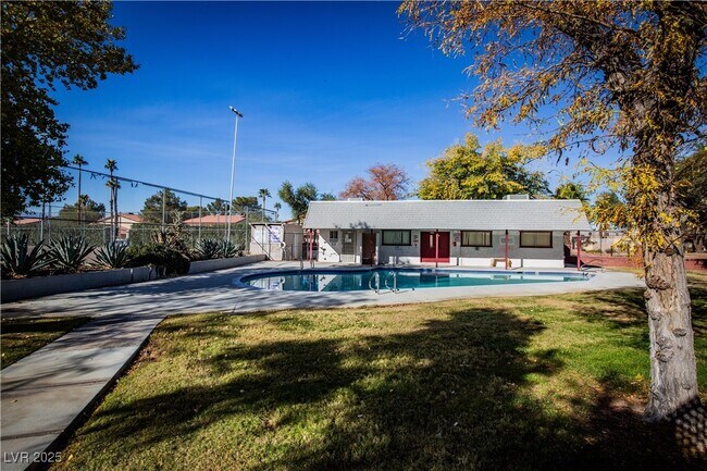 Building Photo - 319 E Pecos Way