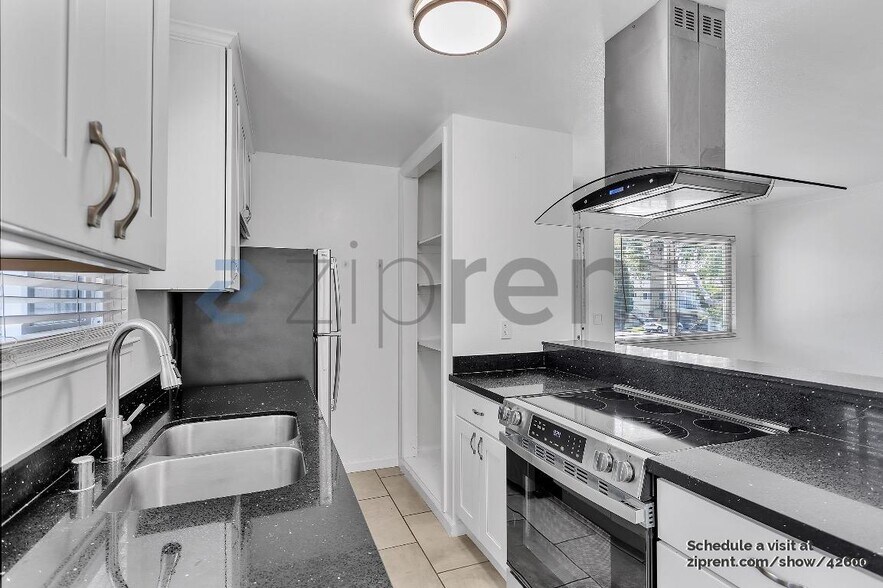 Building Photo - 2260 Partridge Way