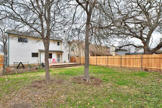 Building Photo - 4505 Clarno Dr
