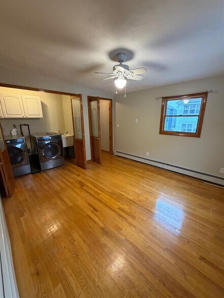 Building Photo - 33 Lafayette St