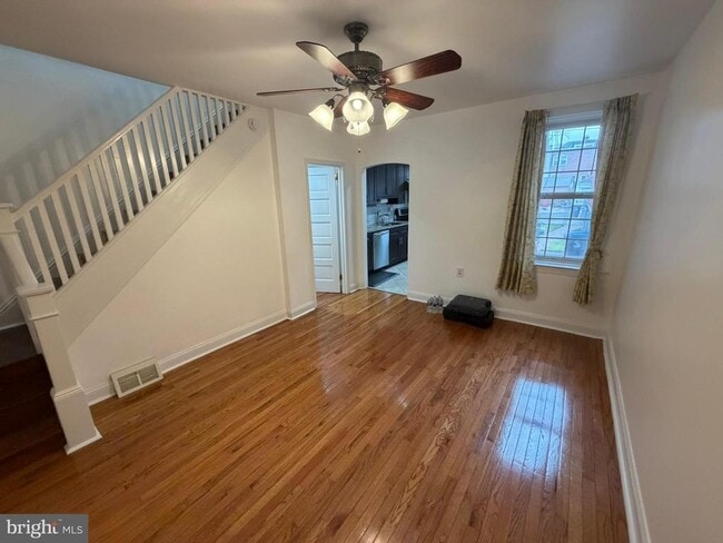 Building Photo - 1535 Willow St