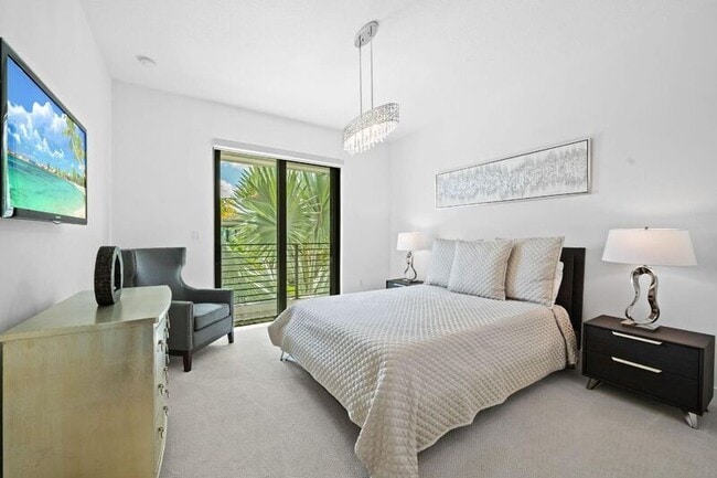 Building Photo - 8599 Tower Bridge Ct