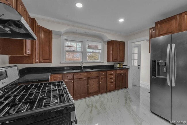 Building Photo - 3524 S Haggerty Rd