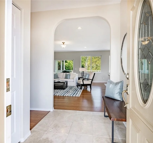 Building Photo - A Beautiful 3-bedroom 2 bath Birch Bay Village! Short term lease available.