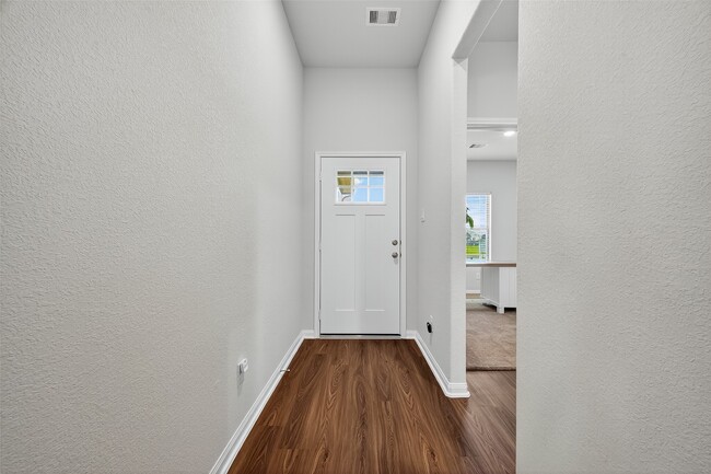 Building Photo - 8102 Coral Dr