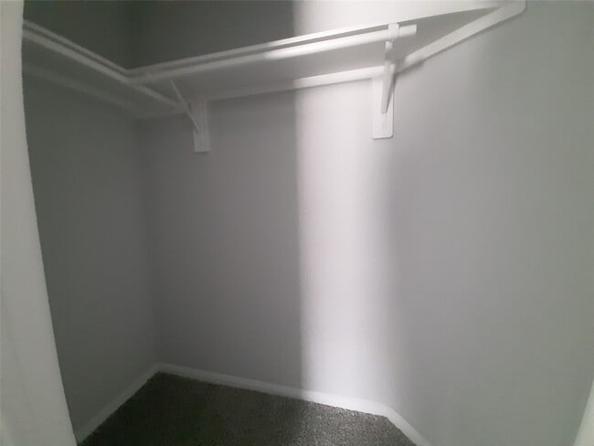Building Photo - 5855 Strawflower Ln