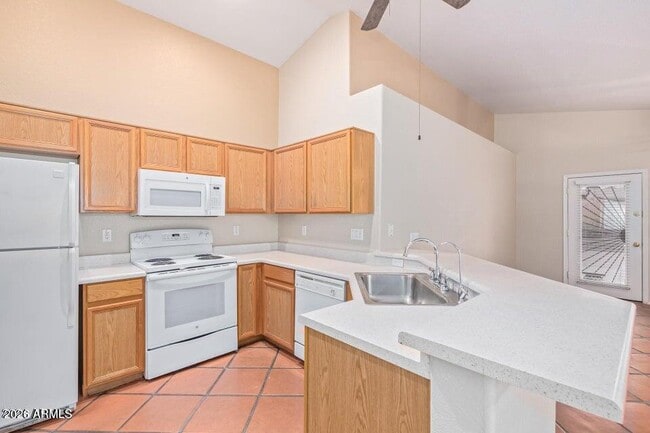 Building Photo - 8190 W Behrend Dr