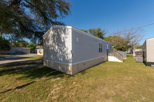 Building Photo - 1110 Indian Trail