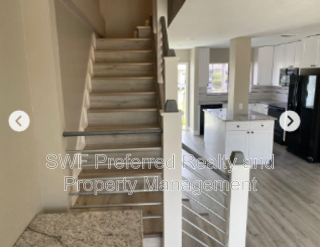 Building Photo - 4318 SE 5th Ave