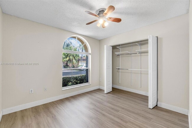 Building Photo - 14761 SW 156th Ave