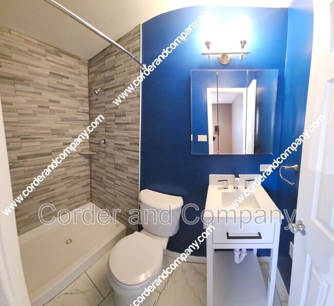 Building Photo - 13341 Camino Del Norte NE