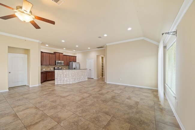Building Photo - 207 Lockridge Hill Ln