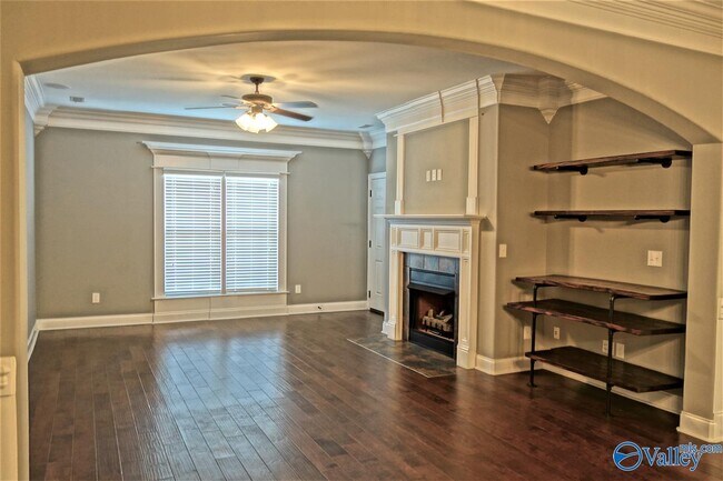 Building Photo - 551 W Mossyleaf Dr SW