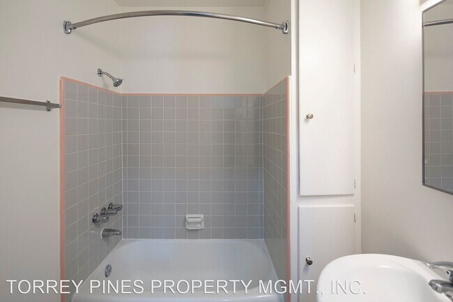 Building Photo - 3655 Keating St